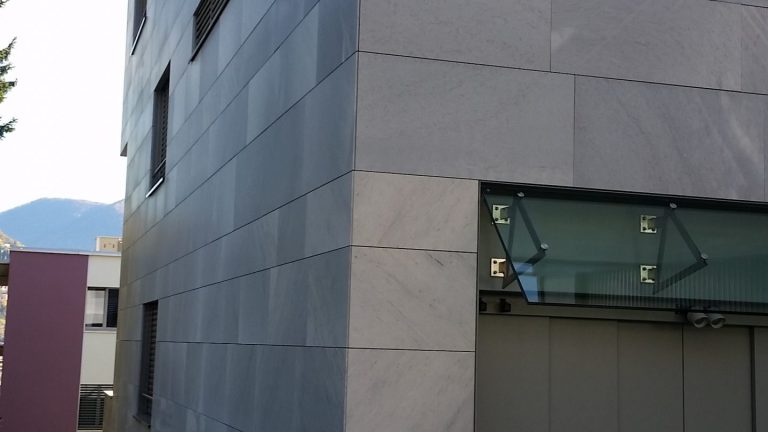 Rivestimento facciata palazzo