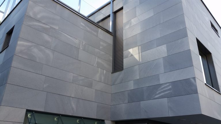 Rivestimento facciata palazzo