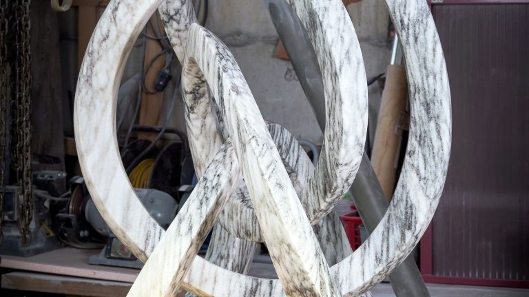 Scultura “Bellezza infinita”