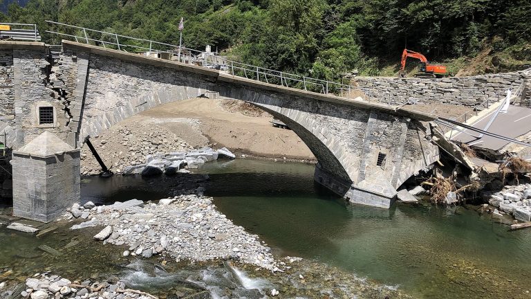 Il Ponte di Cevio: Un Simbolo di Rinascita per la Vallemaggia